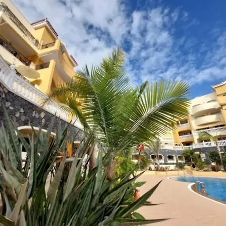 Parque Tropical Begona - Lovely Апартаменты Лос Кристианос